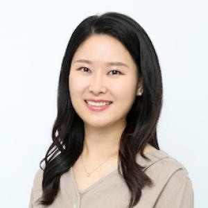 headshot of Sunyeon Lee in front of a white background