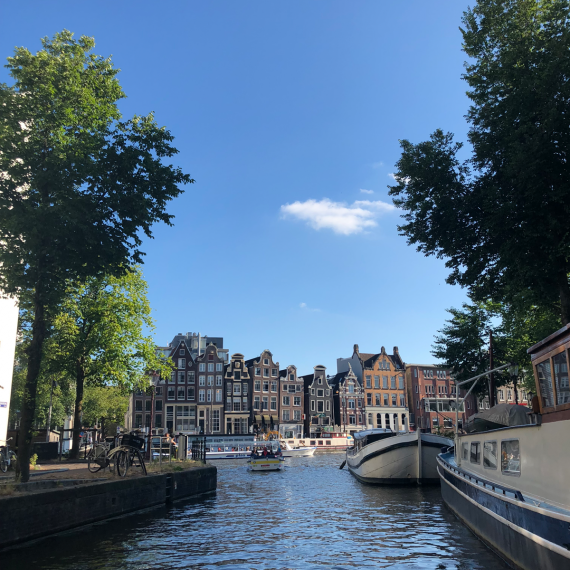 boats in the amsterdam canal 