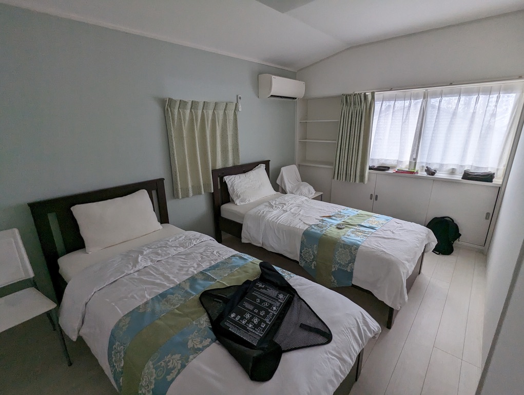 A picture of the room of the apartment I stayed at