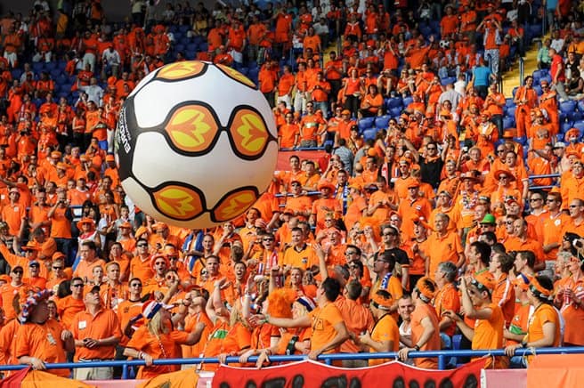 https://www.iesabroad.org/sites/default/files/blog/images/jkrul%40bates.edu/2020-02-03/dutch_football_supporters_20120609.jpg