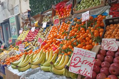 A fruit market in Naples