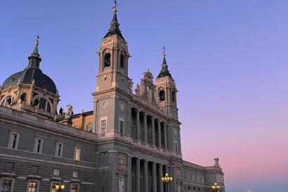 Madrid Palace in nighttime