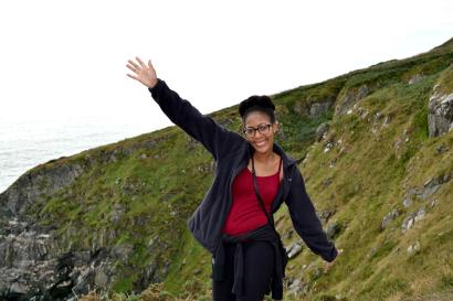 Jasmine Wright hikes in Howth, Ireland 