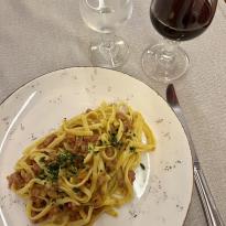 Pasta with a pork meat sauce and red wine