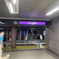 Example of what a sign towards the metro would look like