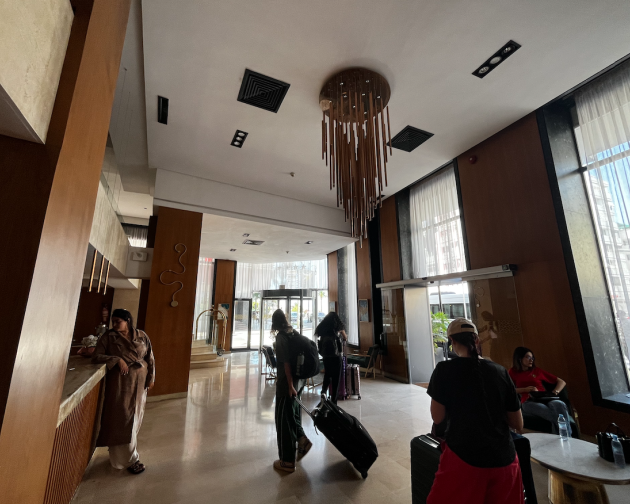 My cohort arriving at Rihab Hotel