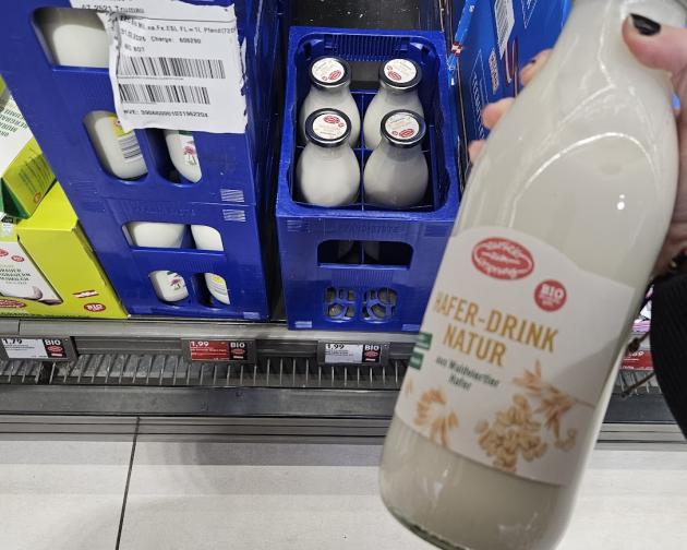 Oat milk from Hofer.
