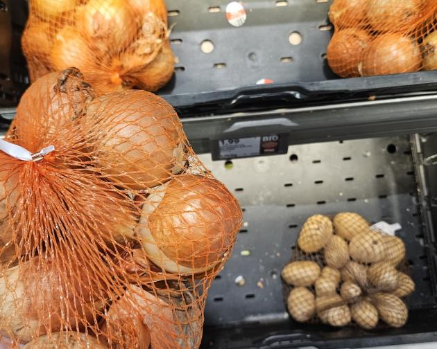 Onions from Hofer.