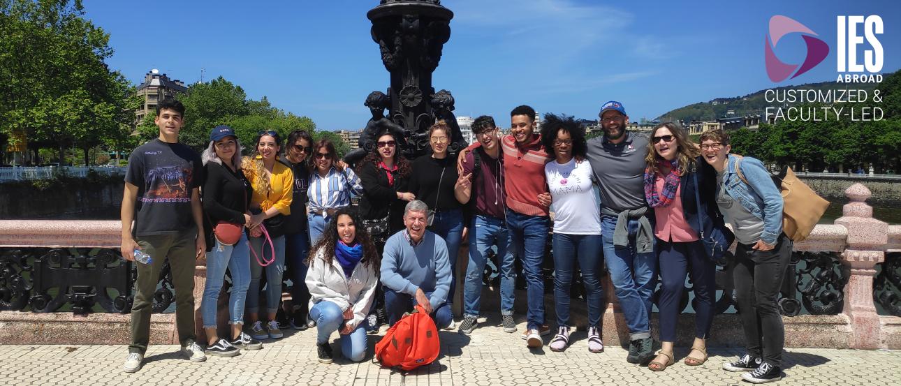 students and faculty of the Arrupe College Barcelona May 2019 Customized Program