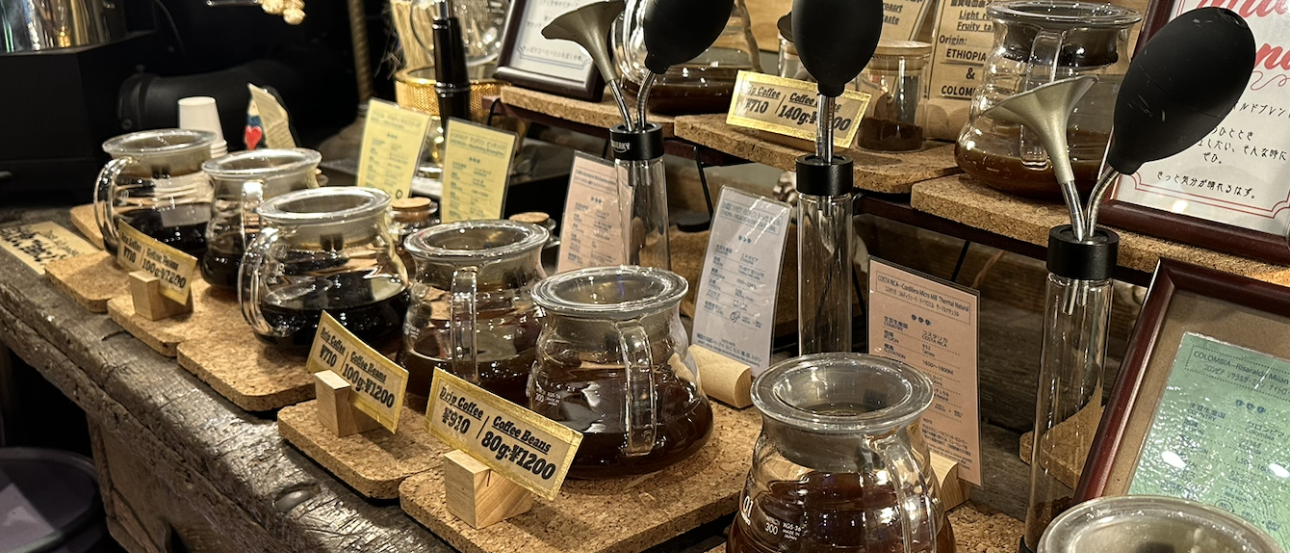 An assortment of teas and coffees on a wooden table in a cafe in Ikebukuro