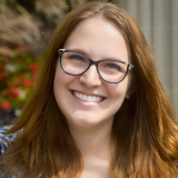 Molly Cunningham headshot, smiling