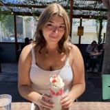 Isabella Madruga headshot