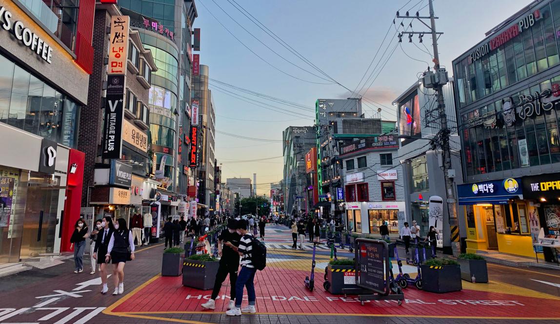 a Seoul city street near sunset