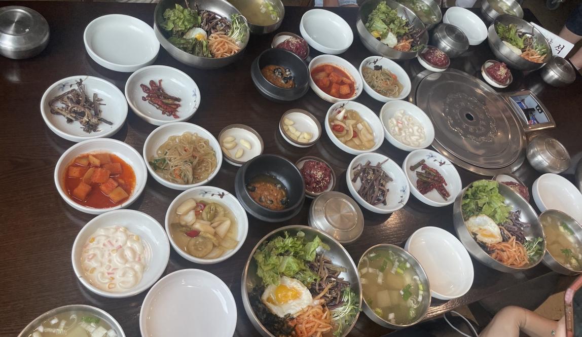 Image of Side Plates at a Korean Restaurant 