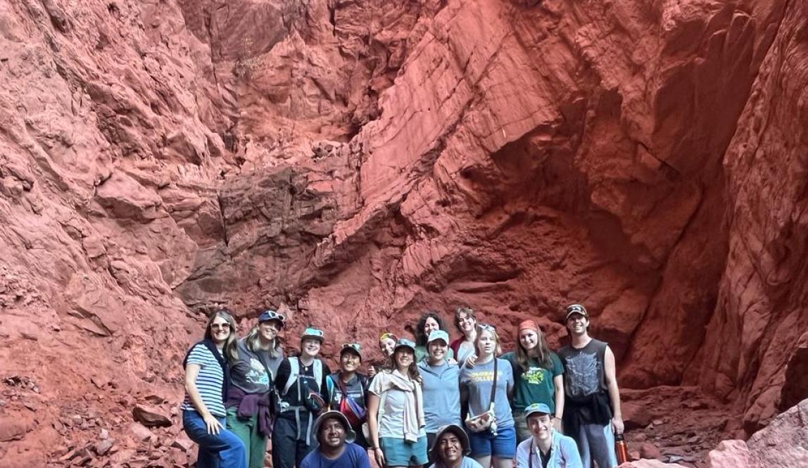 A group photo after our walk in the Quebradas