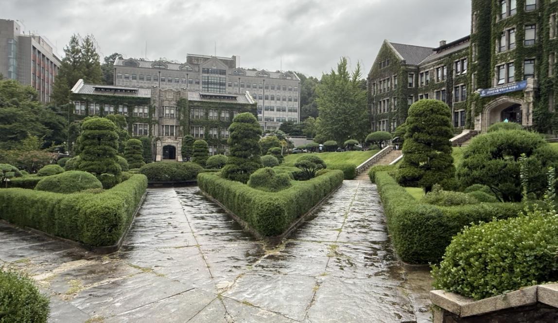 Quad on Yonsei Campus.
