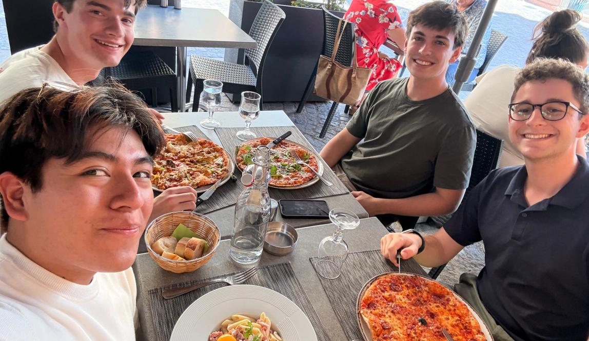 Eating with Friends at Sélestat