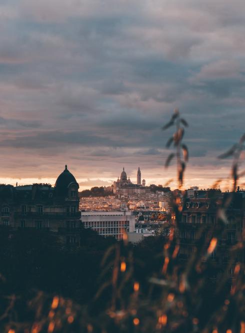 “View of Montmartre from Parc des Buttes-Chaumont during sunset.” By Seung L. • University of Illinois at Chicago, Fall 2018 Photo Contest Winner