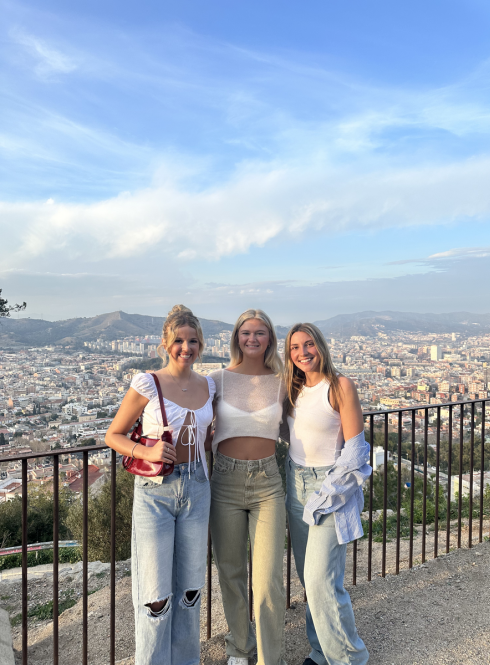 Friends at the Bunkers del Carmel lookout in Barcelona