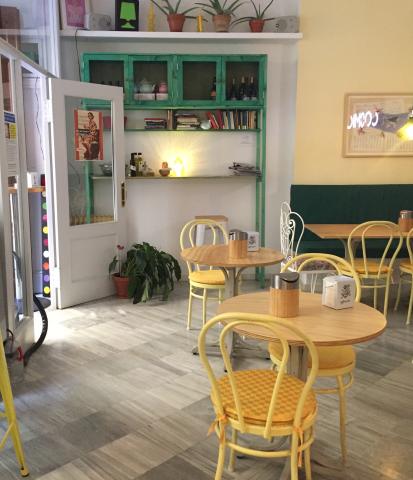 Cósmica Cafe in Granada