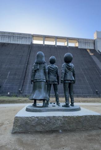 Attack on Titan Statue