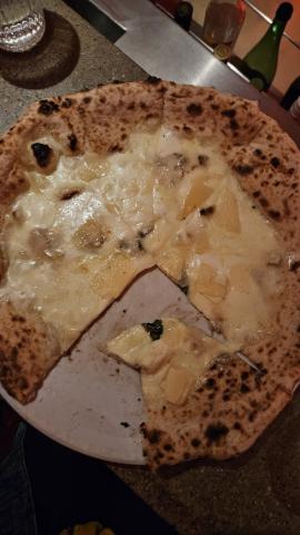 White pizza from Pizza Randale!