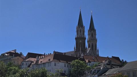 A shot of the church on top of Klosterneuberg.