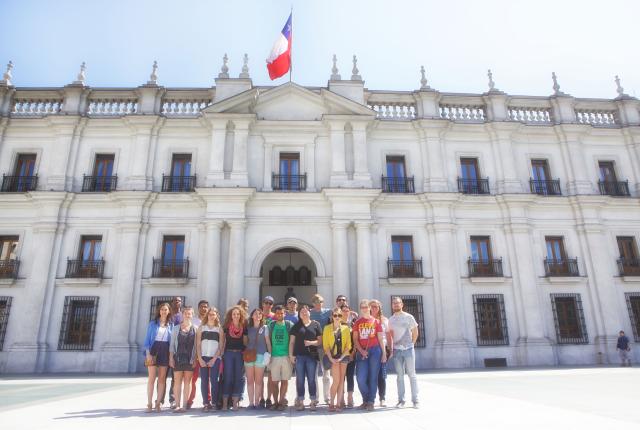 students outside of Palacio de la Moneda in santiago