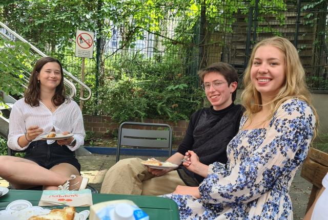 Students relax in the garden in between classes at the IES Abroad Berlin Center.