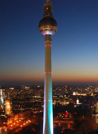 Berliner Fernsehturm, Berlin's Television Tower, at night