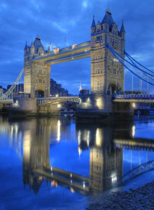 London Bridge at night