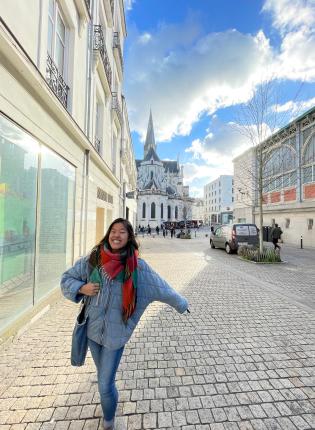 a student takes a fun photo while on a walk in Nantes
