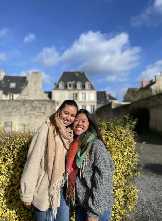 two students posing for photo in Nantes