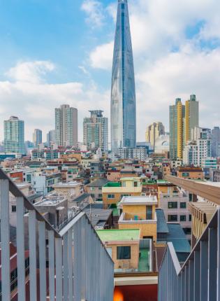 A photo of the Lotte World Tower in Seoul