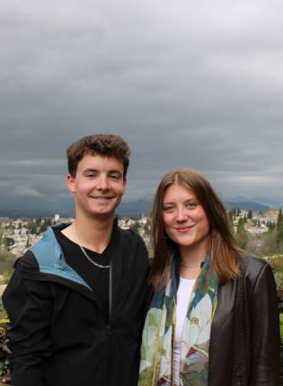 IES Abroad Students visiting La Alhambra in Granada