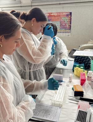 Students working on Biomedical Research in a hospital in Siena