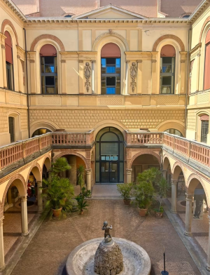 Siena courtyard with fountain
