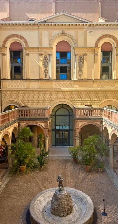 Siena courtyard with fountain