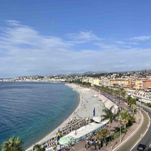 Photo of the coastline in Nice, France