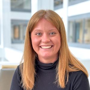 Claire Wendt headshot