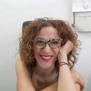 Laura Vázquez Tavares headshot