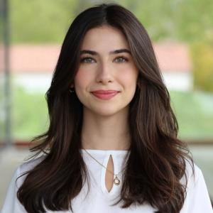 Malu Junco Bustamante Junco Mendonca Headshot