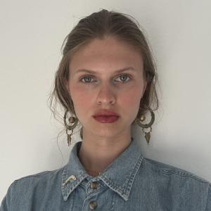 Sadie Merry Headshot