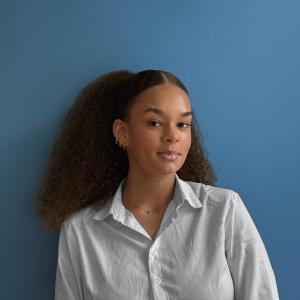 Zeleni Friese Headshot