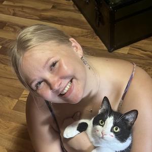 Ría Edberg Headshot