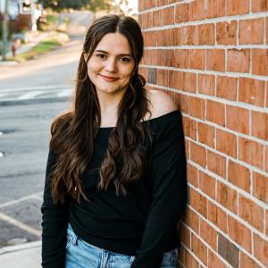 Cassandra Snow's Headshot