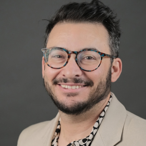 Headshot of Claudio Castaneda