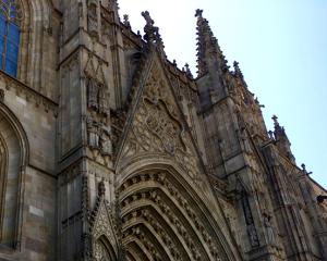 a photo of barcelona cathedral 