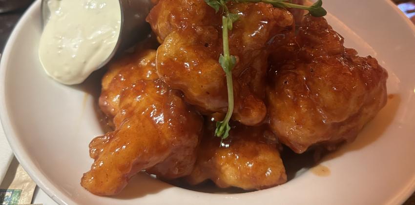 Vegan cauliflower wings in a bowl